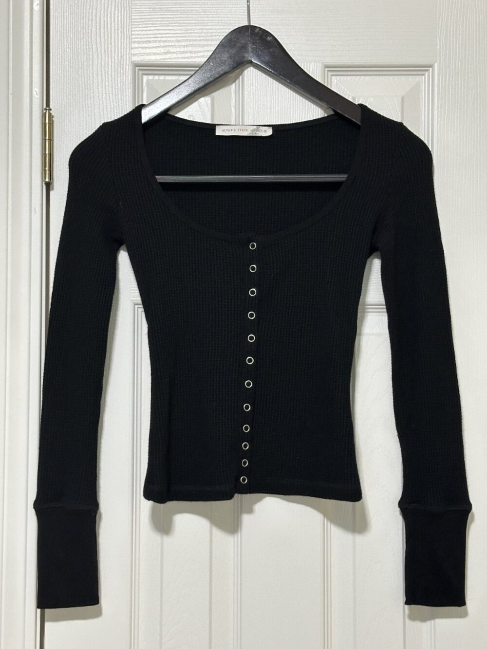 ALTAR'D STATE Waffle Knit Long Sleeve Snap Front Top Black Size S